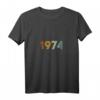 Damen Retro Jahrgang 1974 Vintage T-Shirt – Perfektes 47. Geburtstag Geschenk mit V-Ausschnitt