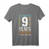 Kinder Geburtstag 9 Geschenke Shirt - Für Jungen und Mädchen, Klassisch geschnitten, Perfekt zum 9. Geburtstag