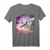 Space Cat Riding Unicorn T-Shirt mit Regenbogen und Laser - Buntes Fantasy-Kleidungsstück für Kinder