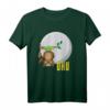 Lustiges Eulen T-Shirt vor dem großen hellen Mond – Humorvolles Tiermotiv für Nachtvogelliebhaber und Tierfreunde