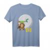Lustiges Eulen T-Shirt vor dem großen hellen Mond – Humorvolles Tiermotiv für Nachtvogelliebhaber und Tierfreunde