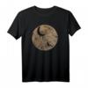 Mensch schaukelt vor dem Mond - Cooles Weltraum T-Shirt mit Mondschein, Galaxie und Retro-Look für Astronomie- und Sci-Fi-Fans