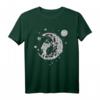 Astronaut arbeitet mit Spitzhacke am Mond T-Shirt – Coole Raumfahrt Design Geschenk für Weltraumliebhaber und Sternenträumer