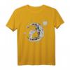 Astronaut arbeitet mit Spitzhacke am Mond T-Shirt – Coole Raumfahrt Design Geschenk für Weltraumliebhaber und Sternenträumer