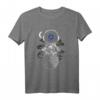 Cardano Spacesuit Krypto Trader T-Shirt - ADA Kryptowährung, Mond Motiv, Für Krypto Fans und Investoren