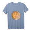 Mond und Sonne T-Shirt – Klassisch geschnitten mit Himmelskörper-Motiv, ideal für Astronomie- und Sonnenliebhaber