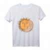 Mond und Sonne T-Shirt – Klassisch geschnitten mit Himmelskörper-Motiv, ideal für Astronomie- und Sonnenliebhaber