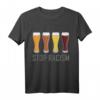 Bier T-Shirt mit Weißbierglas Stop Rassismus – Geschenk für Bierliebhaber, Freunde und Familie gegen Rassismus, ideal für Vatertag, Geburtstag & Weihnachten