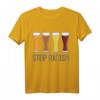 Bier T-Shirt mit Weißbierglas Stop Rassismus – Geschenk für Bierliebhaber, Freunde und Familie gegen Rassismus, ideal für Vatertag, Geburtstag & Weihnachten