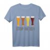 Bier T-Shirt mit Weißbierglas Stop Rassismus – Geschenk für Bierliebhaber, Freunde und Familie gegen Rassismus, ideal für Vatertag, Geburtstag & Weihnachten
