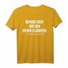 Du Musst Nicht Irre Sein Um Hier Zu Arbeiten - Lustiges T-Shirt für Azubis, Gesellen & Berufsanfänger als Geschenkidee