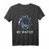 Sei wie Water Flow State Tao Martial Arts T-Shirt – Stilvolles Design für Kung-Fu, Tai-Chi und Meditation, ideal für Balance und spirituelle Lebensweise
