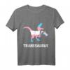Trans Dinosaurier T-Rex LGBT Pride T-Shirt – Support für Transgender, Schwule, Lesben & Bisexuelle bei Pride & Gleichheitsaktionen