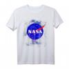 NASA Official Logo In The Stars Graphic Kurzarm T-Shirt – Offiziell lizenziertes Raumfahrt-Design für NASA Fans