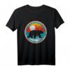 Retro Bear Silhouette & 80's Style Sun Vintage Graphic T-Shirt - Klassisch geschnitten, doppelt genähter Saum
