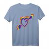 Pride Herz mit Pfeil im Regenbogen-Design - Buntes LGBTQ+ Schwul Lesben T-Shirt für CSD & Pride Events