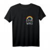 Pride Regenbogen T-Shirt mit Love Wins Spruch - Buntes LGBTQ Queer T-Shirt für CSD, Supporter und als Geschenk
