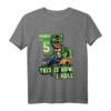 Kinder 5 Jahre alt Dinosaurier Monster Truck Geburtstags T-Shirt - Lustiges Geschenk für Dinosaurier- und Monstertruck-Liebhaber