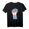 Transgender Flagge Hand Symbol Faust Transsexuell Trans T-Shirt – LGBT Pride Geschenk für Transgender und transsexuelle Freunde