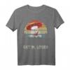 Lustiges Alien UFO Retro Geschenk T-Shirt für Männer und Frauen – Perfekt für Sci-Fi Fans und Teenager