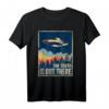 The Truth Is Out There T-Shirt - Area 51 Alien UFO Motiv für Verschwörungsgläubige, Halloween & Weihnachtskostüm