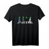 Alien Überqueren die Straße Ufo Weltraum T-Shirt - Originelles Sci-Fi Design für Herren und Damen