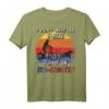 Dog-Scooter lustiges Spruch T-Shirt für Hundehalter - Ökologischer Hundesport ohne Batterie, perfekt für Husky Fans & Hundesportler als Geschenk