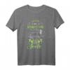 Nähen Schneider Spruch T-Shirt mit Nähmaschine Motiv – Perfektes Geschenk für Schneiderinnen, Nähanfänger & Handarbeitsliebhaber