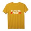 ZUKÜNFTIGE MILF Retro T-Shirt - Humorvolles, klassisch geschnittenes Shirt mit doppeltem Saum