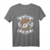 Die Garage Ruft Ich Muss Los Auto KFZ Mechaniker Geschenk T-Shirt - Witziges Design für Mechaniker, Tuner & Werkstattfans